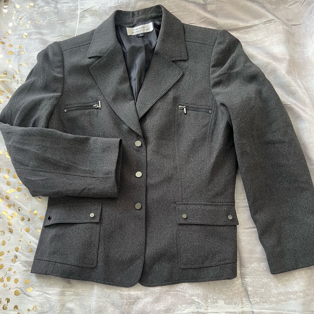Tahari Blazer